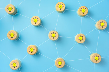 今年刚买的房子,115平方,大概110万.房产证上写我和我爸爸的名字.月底交付.需要哪些手续-契税应交多少-