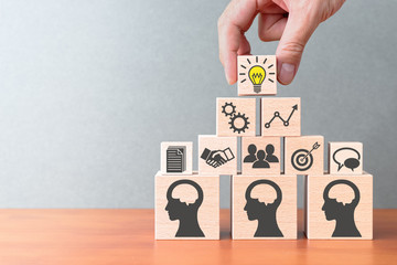 中国太平保险公司报警电话